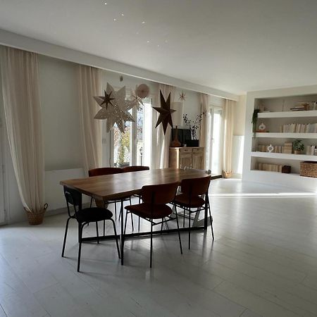 Maison Familiale, Belle Et Moderne Proche De Versailles Et Thoiry Maule Exteriör bild