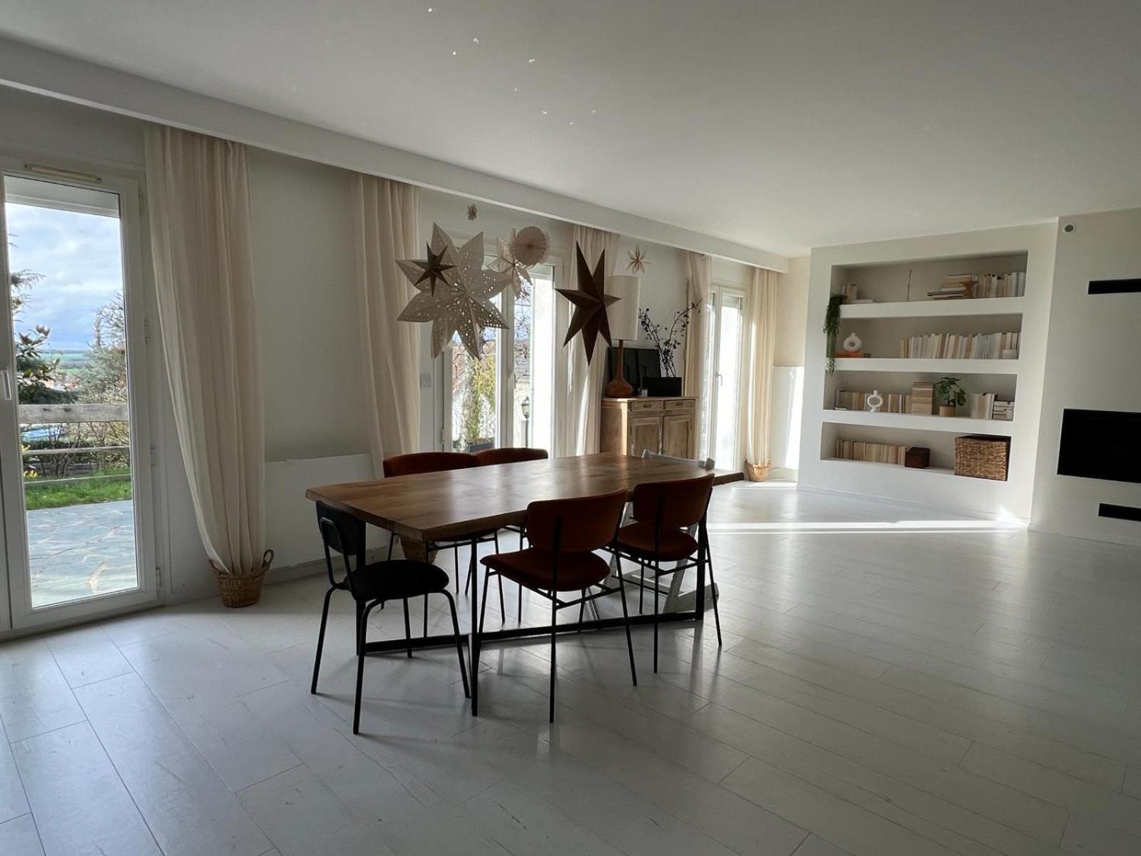 Maison Familiale, Belle Et Moderne Proche De Versailles Et Thoiry Maule Exteriör bild